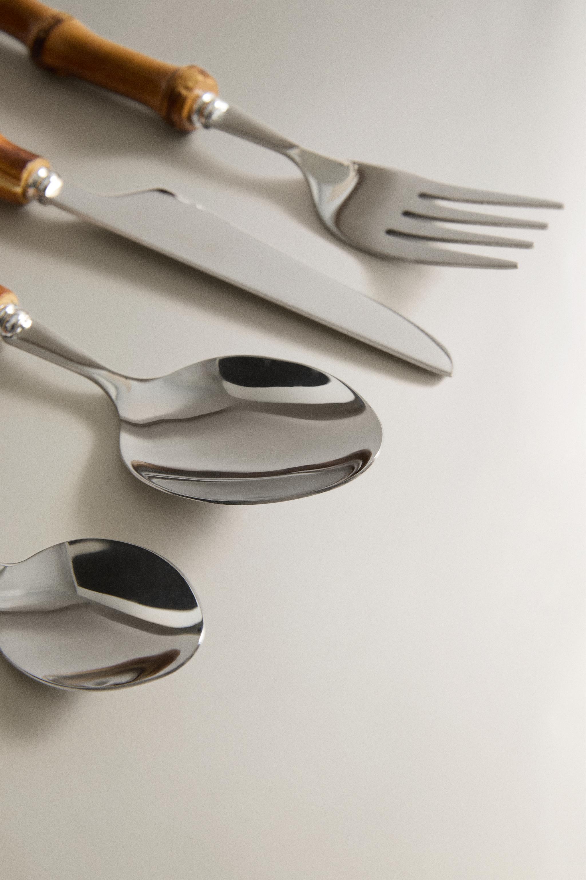 ENSEMBLE DE COUVERTS 4 PIÈCES MANCHE EN BAMBOU